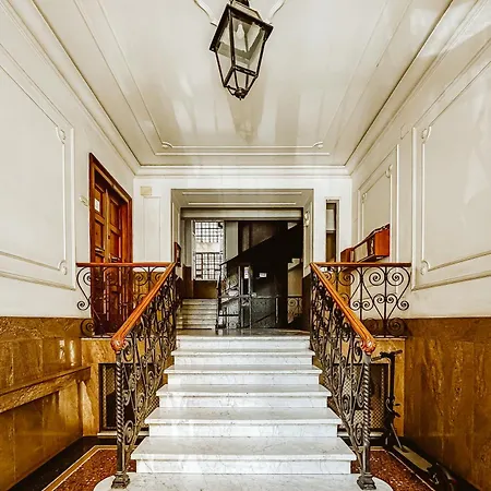 Penzion Azzurra - Metro Lodi *