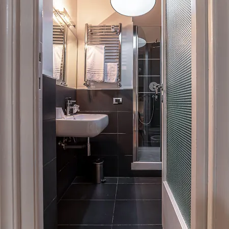 Azzurra - Metro Lodi * Řím